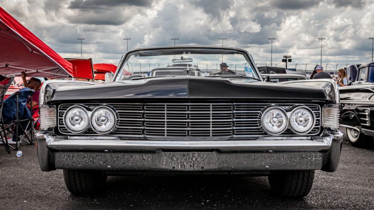 The Classic Lincoln Convertible: A Highly Valuable Model Today