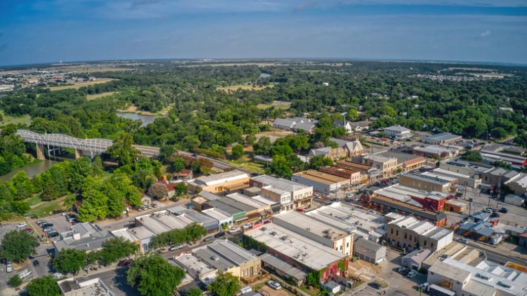 Residents Require a $45,000 Annual Income in This Ideal Small Texas Town for Retirement