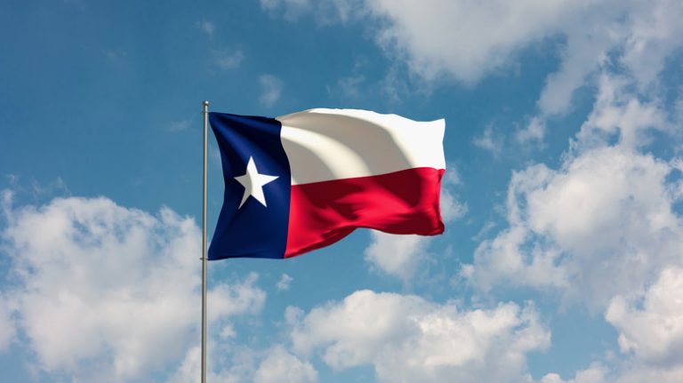 Comparing the Average Retirement Income in Texas to the National Average